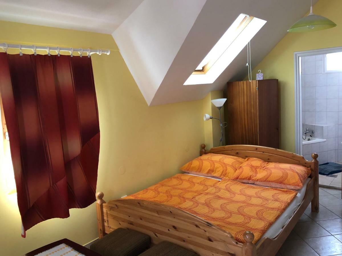 Liget Apartman Balatonföldvár Eksteriør bilde