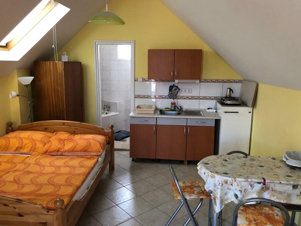 Liget Apartman Balatonföldvár Eksteriør bilde